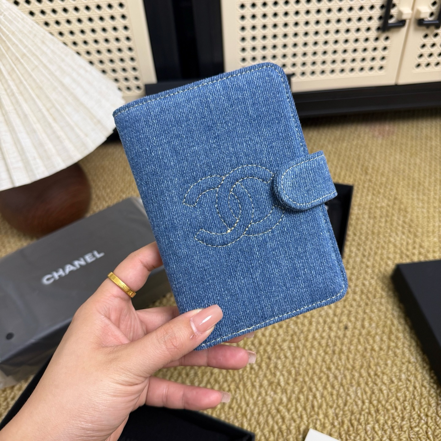Cc passport holder